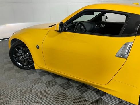 Used 2017 Nissan 370Z Touring image 34