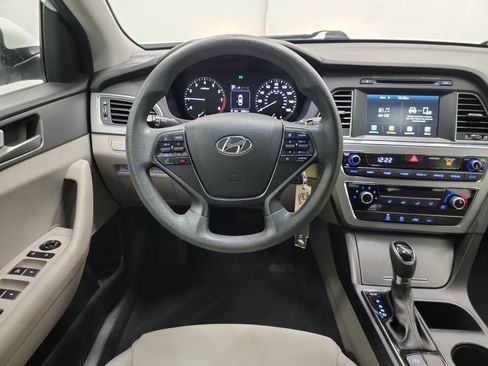 Used 2016 Hyundai Sonata SE image 16