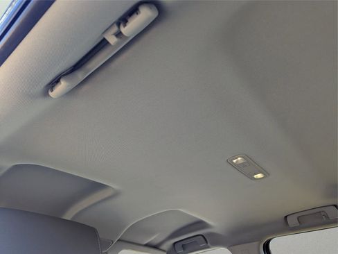 Used 2018 Chevrolet Silverado 1500 LTZ w/ Texas Edition image 10