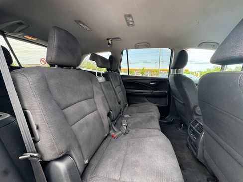 Used 2018 Honda Pilot EX image 22
