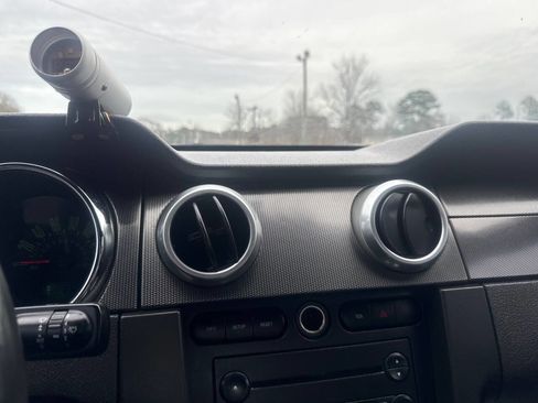 Used 2006 Ford Mustang GT image 17