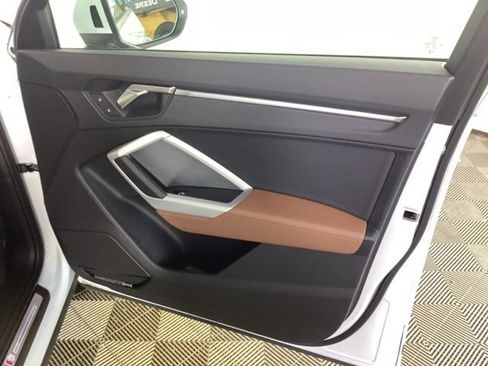 Used 2023 Audi Q3 2.0T Premium Plus w/ Premium Plus Package image 20