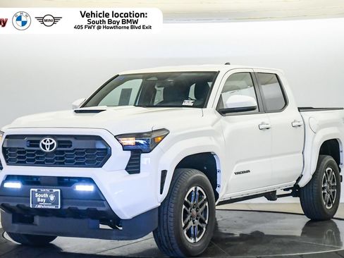 Used 2024 Toyota Tacoma TRD Sport RWD image 1