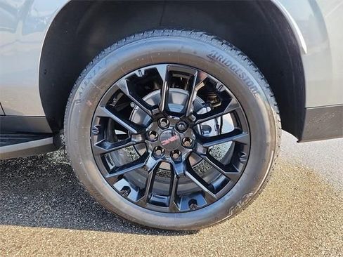 New 2026 GMC Yukon XL Elevation image 28