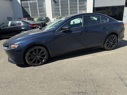 Used 2024 MAZDA MAZDA3 s image 23