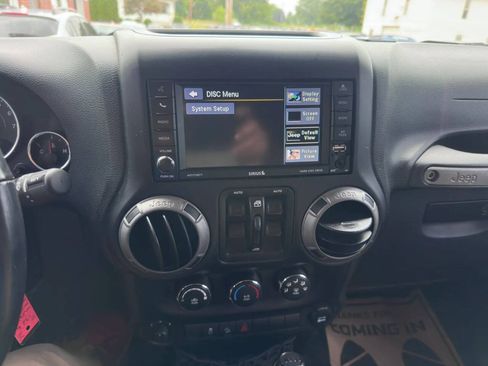 Used 2014 Jeep Wrangler Unlimited Sport w/ Quick Order Package 24S AWD/4WD image 15