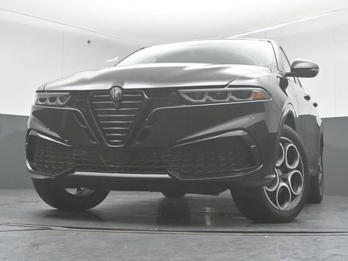 New 2026 Alfa Romeo Tonale w/ Red Premium Package AWD/4WD image 40