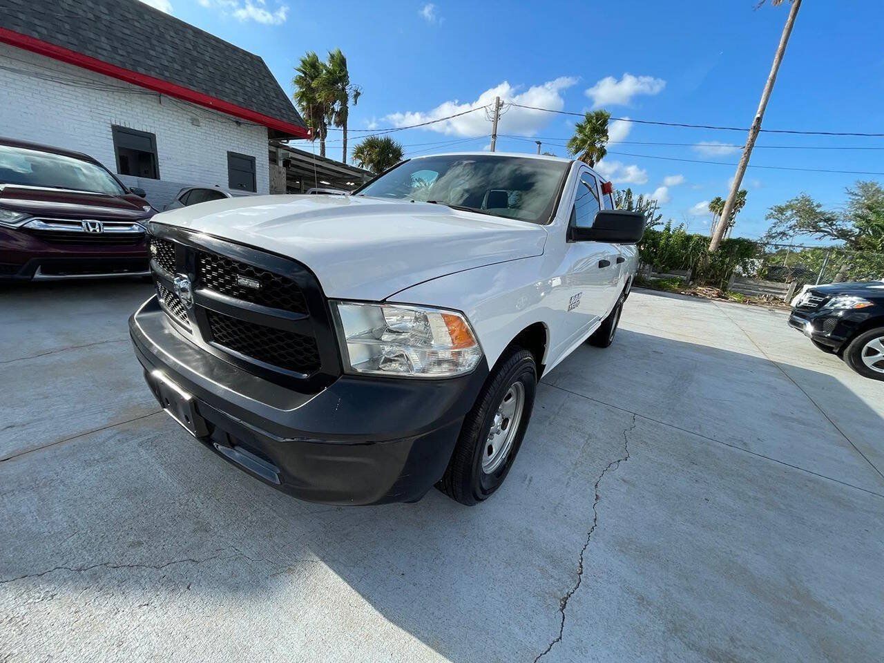 Used 2018 RAM 1500 Tradesman w/ Popular Equipment Group AWD/4WD image 2