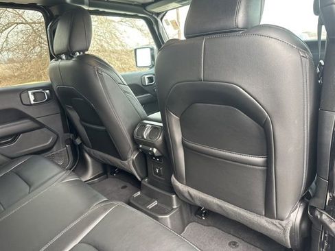 Used 2023 Jeep Wrangler Sahara image 46