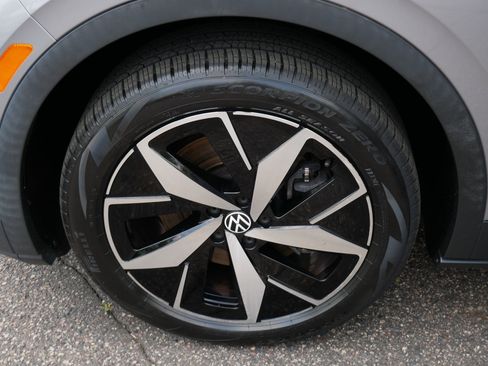 Used 2023 Volkswagen ID.4 Pro S AWD/4WD image 15