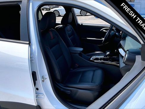 Used 2025 Chevrolet Trax RS w/ Driver Confidence Package FWD image 27