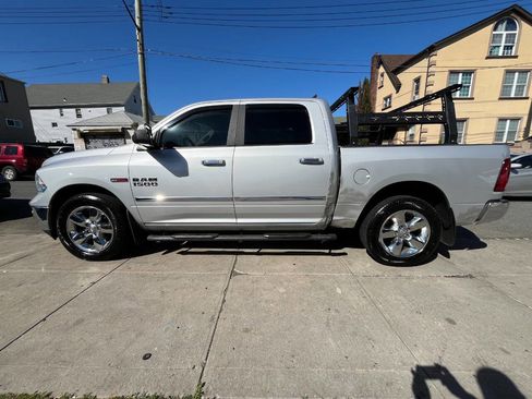 Used 2018 RAM 1500 Big Horn AWD/4WD image 3