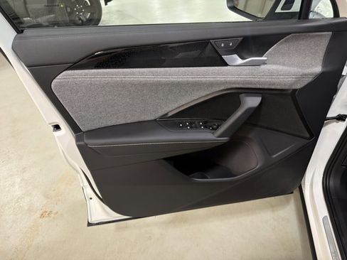 New 2026 Volkswagen Tiguan S AWD/4WD image 17