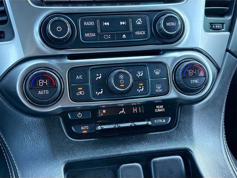 Used 2017 Chevrolet Suburban LS image 11