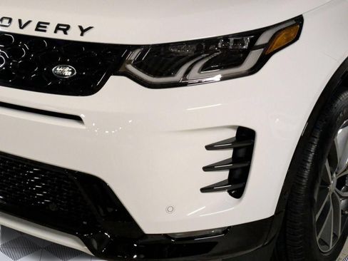 New 2026 Land Rover Discovery Sport Landmark AWD/4WD image 10