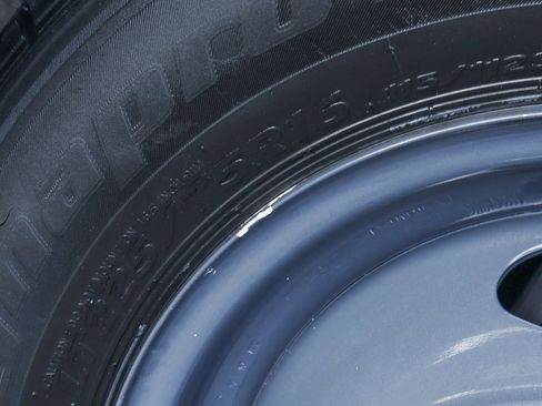 Used 2019 Ford E-450 and Econoline 450 Super Duty image 34