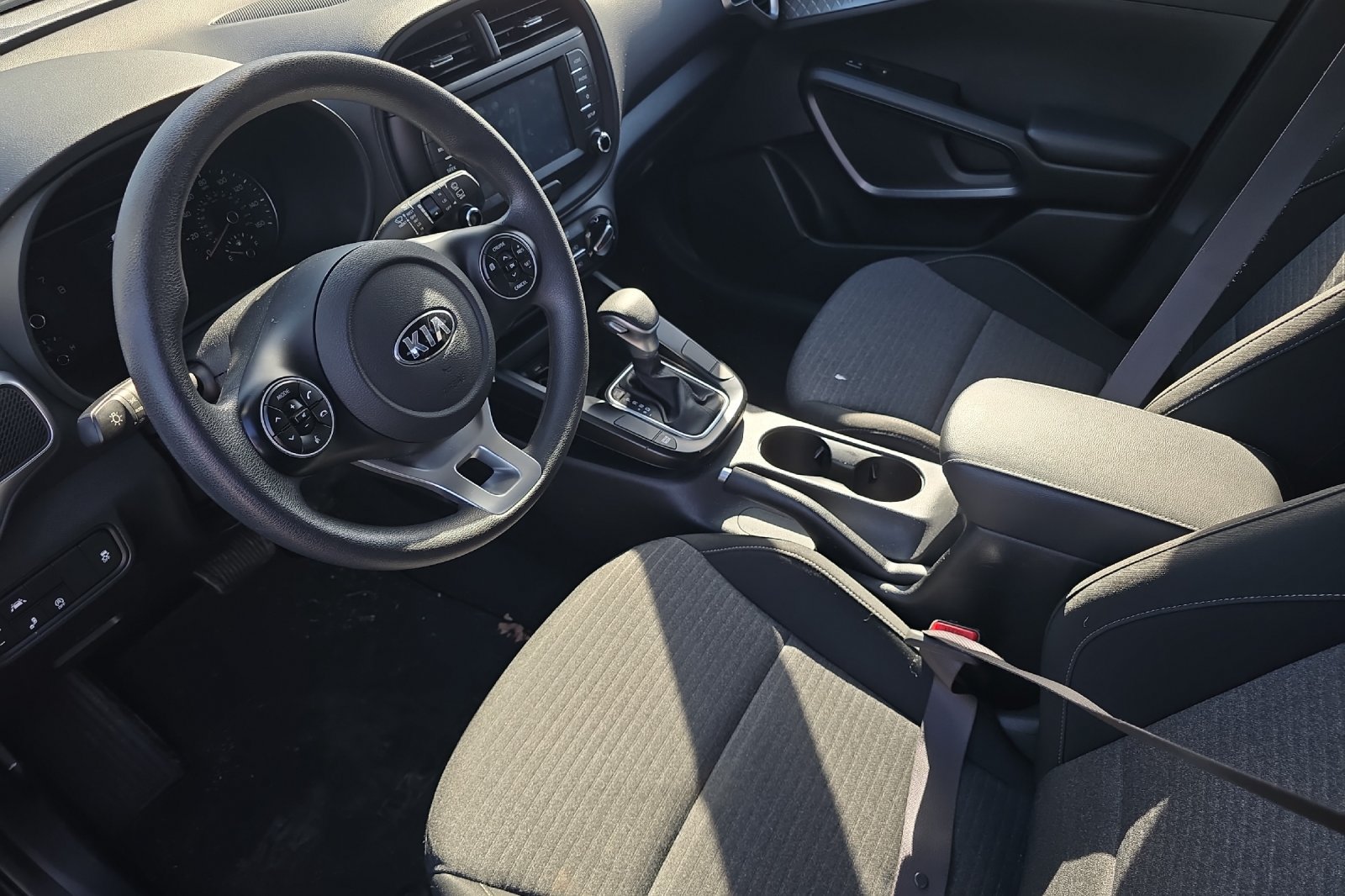 Used 2020 Kia Soul S FWD image 7