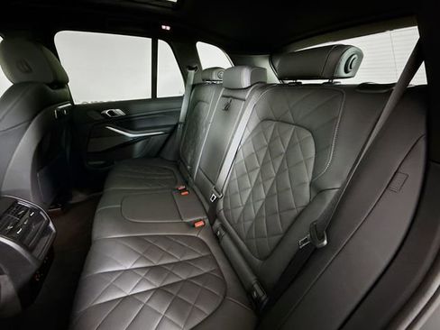 Used 2024 BMW X5 xDrive40i w/ M Sport Package image 26