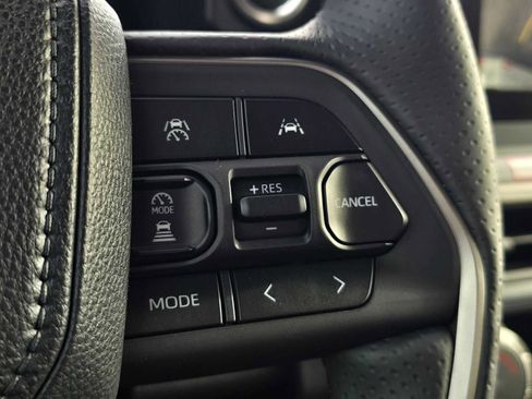 Certified 2025 Toyota 4Runner SR5 image 33