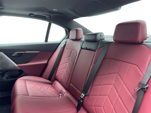 Used 2026 BMW 530i xDrive image 39