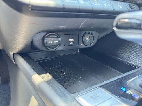 Used 2023 Hyundai Elantra SEL w/ Convenience Package FWD image 25