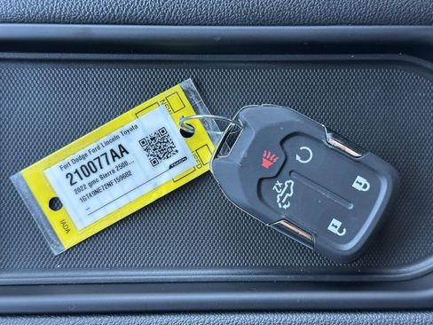 Used 2022 GMC Sierra 2500 SLT w/ SLT Premium Package image 39