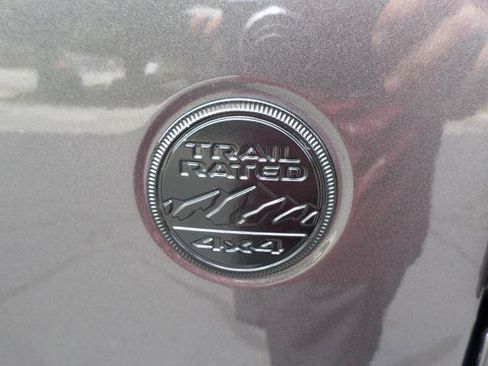 Used 2022 Jeep Wrangler Unlimited Sahara AWD/4WD image 39