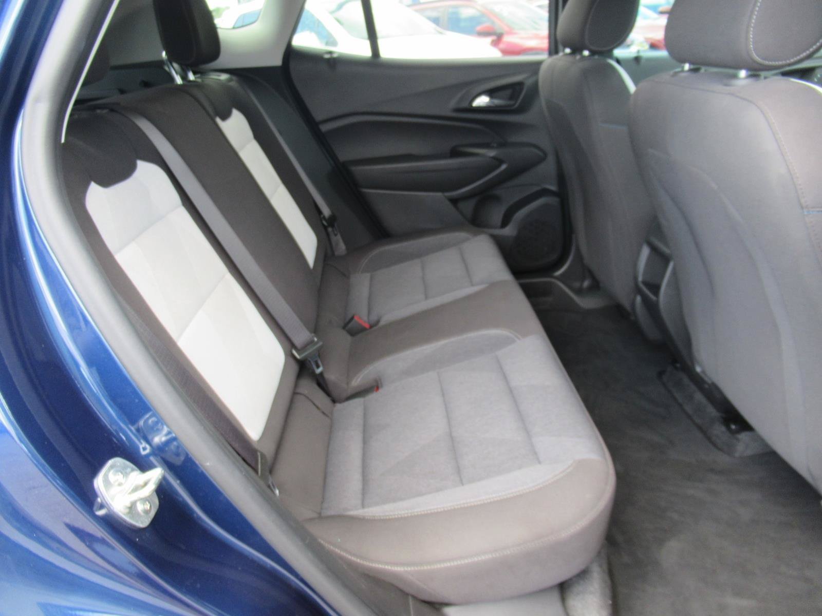 Certified 2024 Chevrolet Trax LS w/ LS Convenience Package FWD image 34