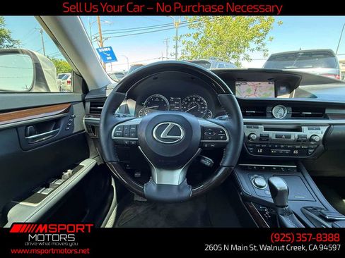 Used 2016 Lexus ES 350 w/ Luxury Package w/Wood Trim FWD image 9