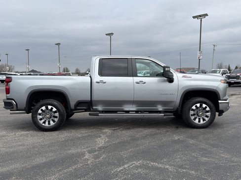 New 2026 Chevrolet Silverado 3500 LT AWD/4WD image 3