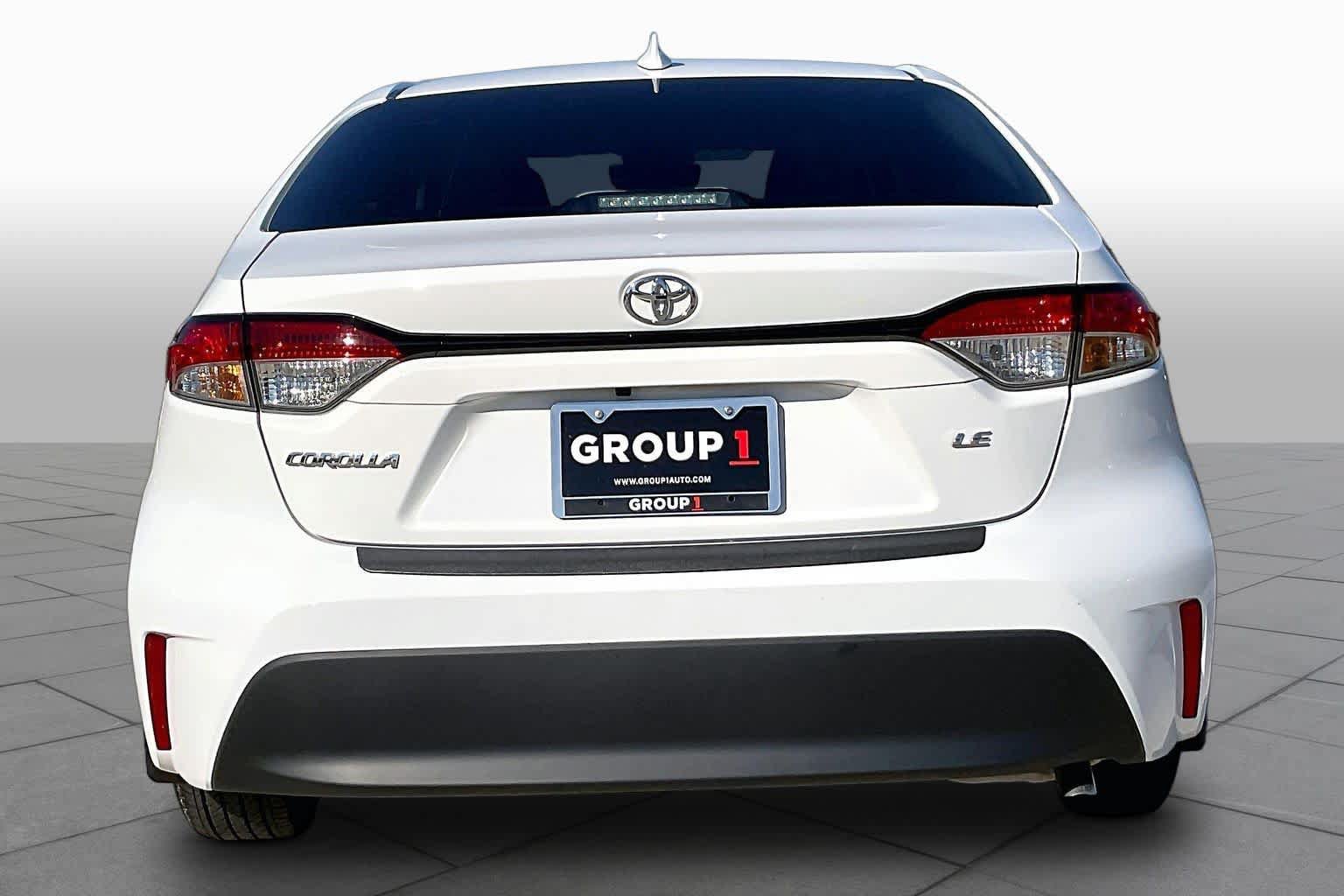 Used 2024 Toyota Corolla LE FWD image 5
