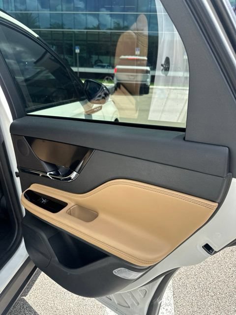 Certified 2023 Lincoln Corsair Reserve w/ Jet Appearance Package FWD image 13