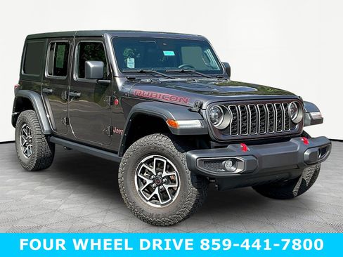 Used 2024 Jeep Wrangler Unlimited Rubicon AWD/4WD image 3