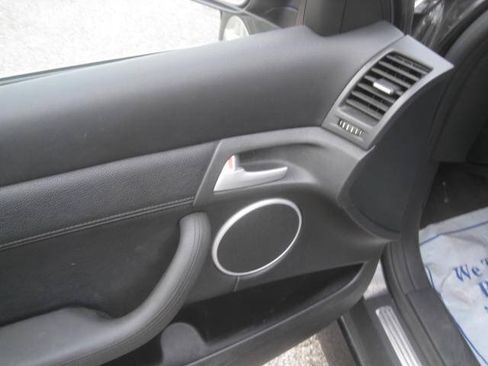 Used 2008 Pontiac G8 w/ Premium Package RWD image 16