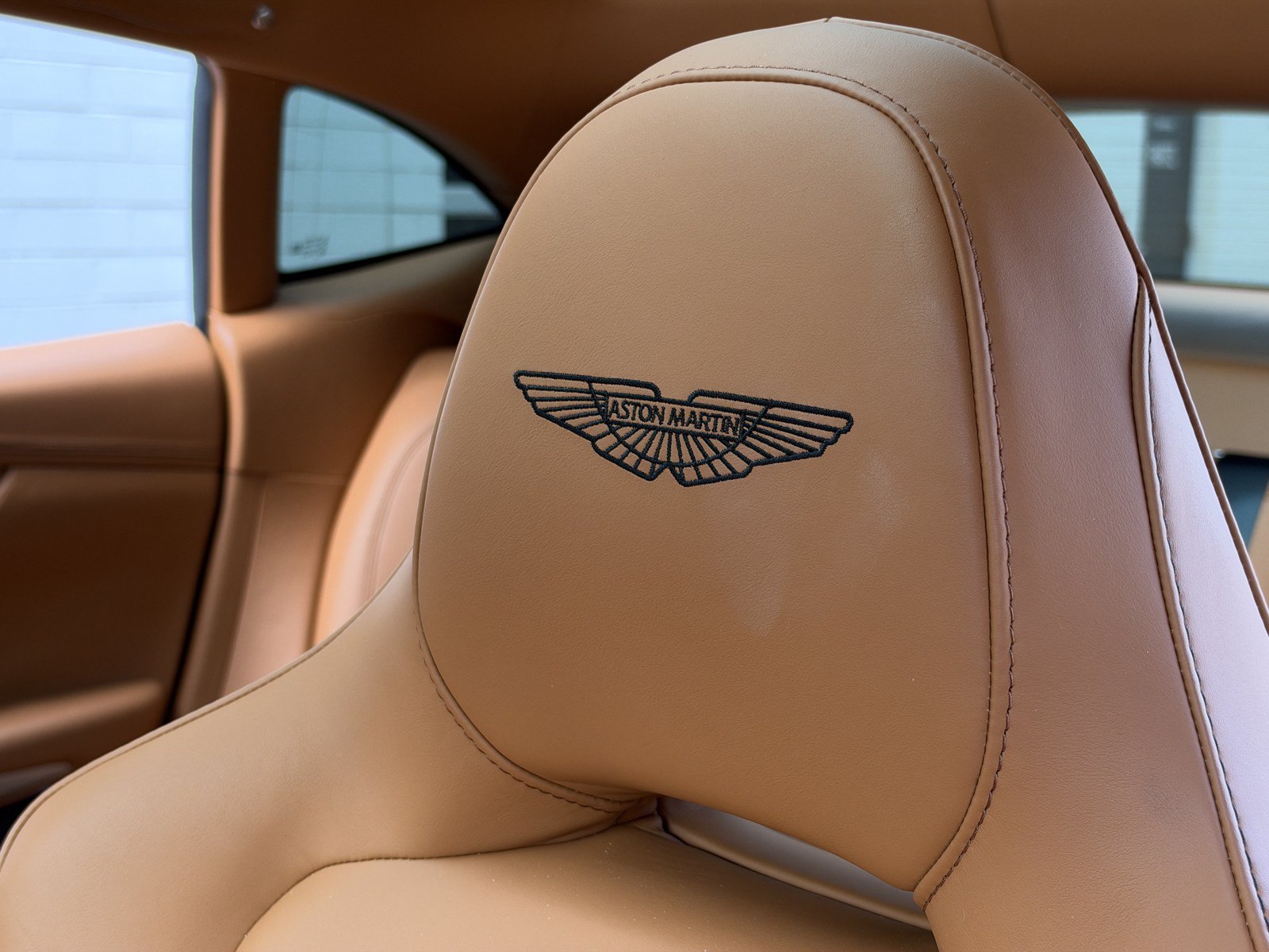 Used 2023 Aston Martin DBX 707 AWD/4WD image 5