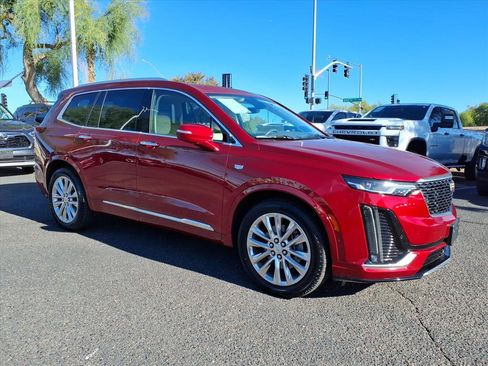 Used 2020 Cadillac XT6 Premium Luxury image 3