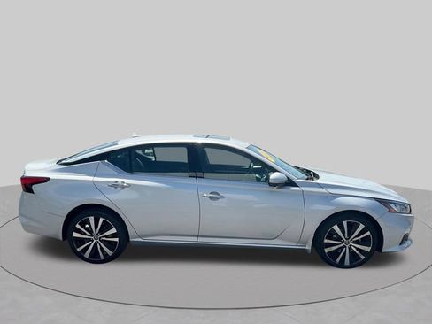 Used 2021 Nissan Altima 2.5 Platinum AWD/4WD image 34