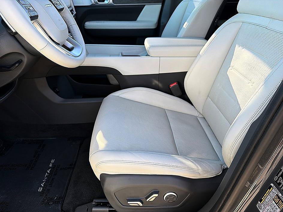 Certified 2025 Hyundai Santa Fe Limited FWD image 10