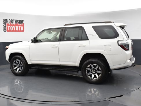 Used 2022 Toyota 4Runner TRD Off-Road Premium image 2