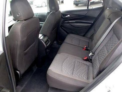 Used 2021 Chevrolet Equinox LT FWD image 9