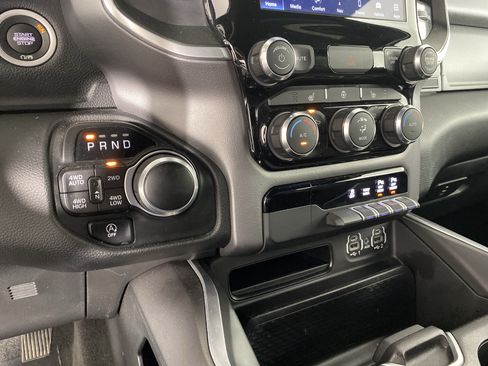 Used 2022 RAM 1500 Big Horn AWD/4WD image 31