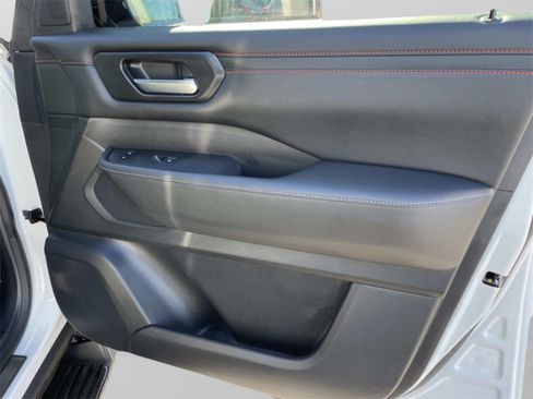 New 2026 Nissan Armada PRO-4X AWD/4WD image 20