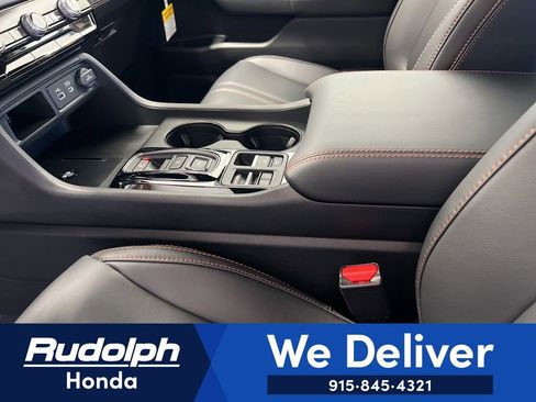 New 2025 Honda Pilot TrailSport image 24