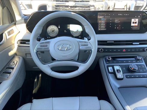 Used 2025 Hyundai Palisade Limited image 5