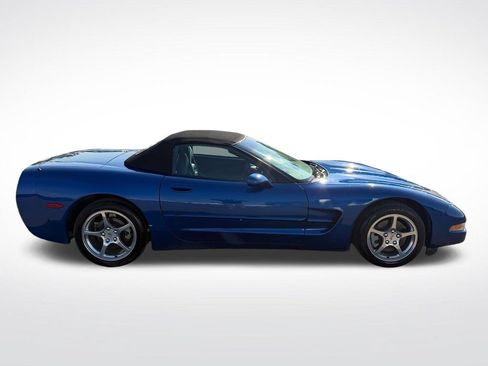 Used 2002 Chevrolet Corvette Convertible w/ Preferred Equipment Group2 RWD image 10