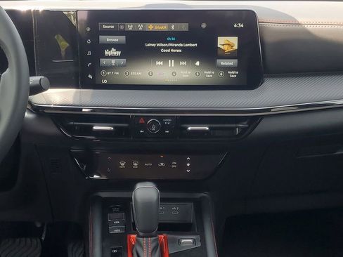 New 2025 Nissan Kicks SR image 27