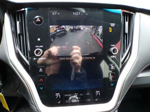 Used 2020 Subaru Outback Premium image 15