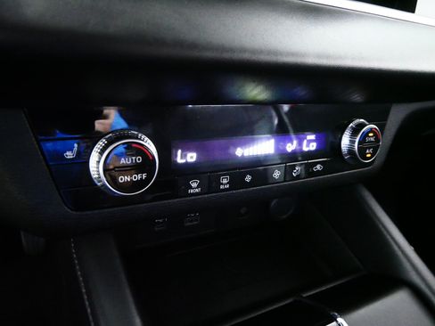 Used 2024 Mitsubishi Outlander SE FWD image 23