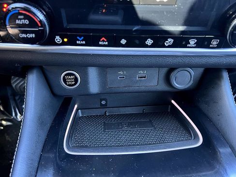 Certified 2023 Nissan Rogue Platinum w/ Platinum Premium Package image 19