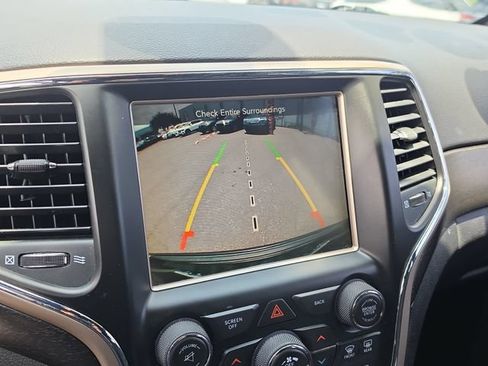 Used 2015 Jeep Grand Cherokee Laredo w/ Quick Order Package 23E AWD/4WD image 26